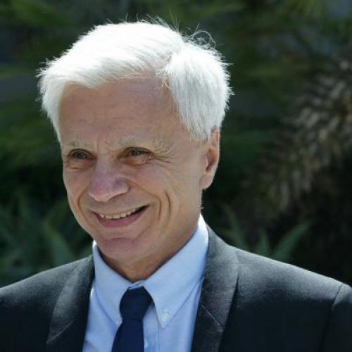 Aktr, 2005 ylnda baka sulardan cezaevine girdi.