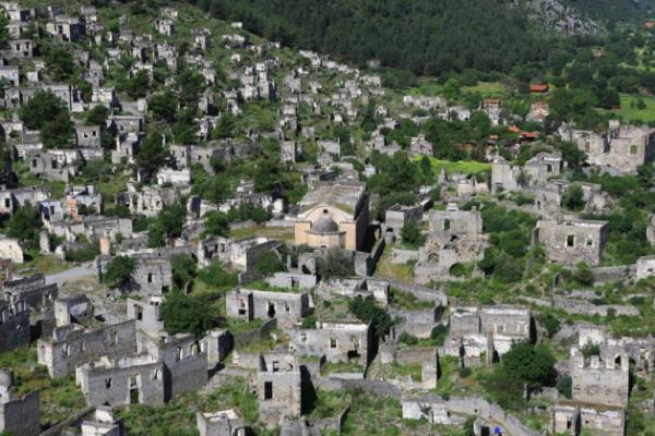 "Trkiye'de 300'e yakn kaz var. Bakanln btesi kstl olmasna ramen bunlara ok iyi bir bte veriyor. Kazlara temsilci gnderiyor, destek veriyor ayn zamanda takip ediyor.