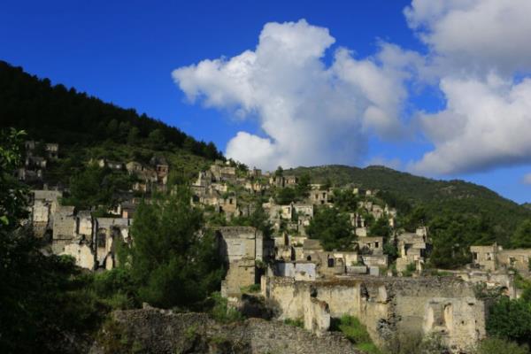"Milas, kltr turizmi asndan dnyann en nemli cazibe merkezlerinden birisi olacak. Milas'n evresine baktmz zaman hemen yannda Trkiye'nin en iyi korunmu tapnaklarndan bir tanesi olan Heromos bulunuyor. Roma dnemine ait Zeus Heromos tapna da orada.