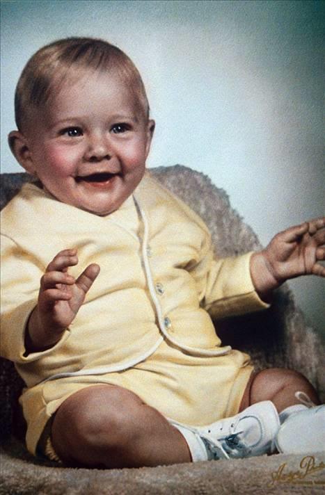 lmnn ardndan saysz iddia ortaya atld. O dnem bulunan intihar mektubunda ise, Kurt Cobain'in kars Courtney Love'a olan akn anlatt sylenmiti.