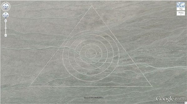 16. ldeki gizemli desen (37.629562, -116.849556) Nevada, ABD