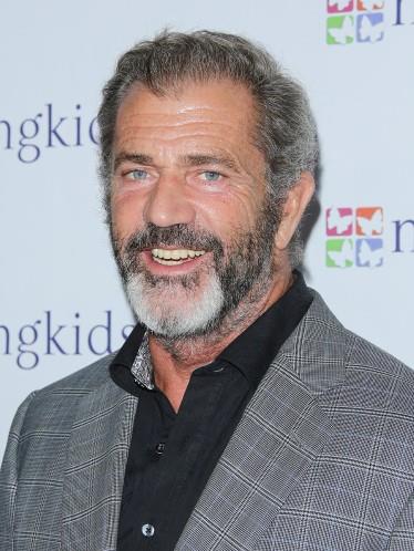 Gibson 2007 ylnda aksiyon filmleri iin 'fazla yal' olduunu belirtmi olsa da, daha sonra fikrini deitirerek The Expendables 3 (Cehennem Melekleri 3) filminde kt adam Conrad Stonebanks rolnde oynamay kabul etti.