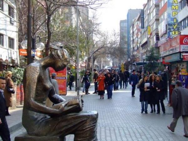 35. Yksel Caddesi, Ankara