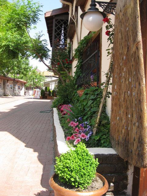 34. Hamamn'nden bir sokak, Altnda Ankara