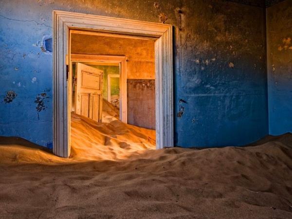 Kolmanskop  <p>Namib l</p>