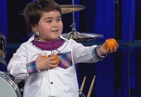 Getiimiz yl 'Yetenek Sizsiniz'de finale kalan ve 2'inci olan Baha Bayrl yarmann en ok konuulan isimleri arasnda yer almt.