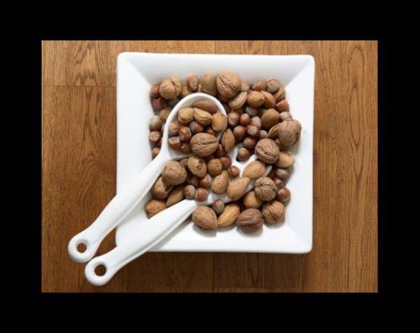 <p><b>50 ya st beslenme:</b></p>  inko; Sa, cilt, trnak, kemikler, yara iyilemesi iin gerekli olan inko deniz rnleri, badem, ceviz, yumurtada bol miktarda bulunmaktadr.