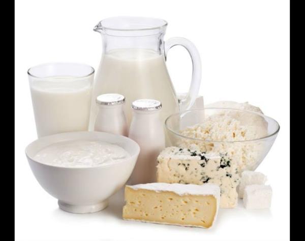 <p><b>1-6 ya beslenmesi:</b></p>  Kalsiyum; Bymenin hzl olduu bu dnemde st, yourt, peynir, kefir gibi st rnlerinin yeterli miktarda alnmas gerekiyor.