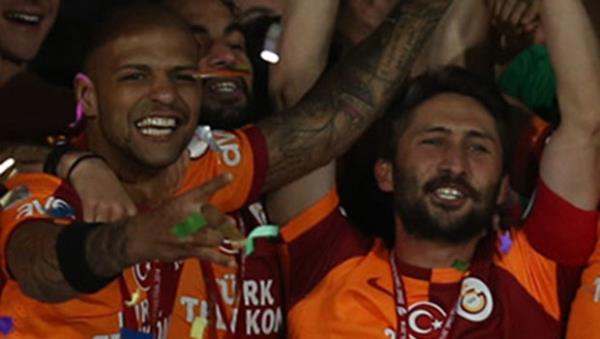 Ziraat Trkiye Kupas finalinde Eskiehirspor'u yenerek 15. kez bu kupay mzesine gtren Galatasaray'da Melo geceye damgasn vurdu.