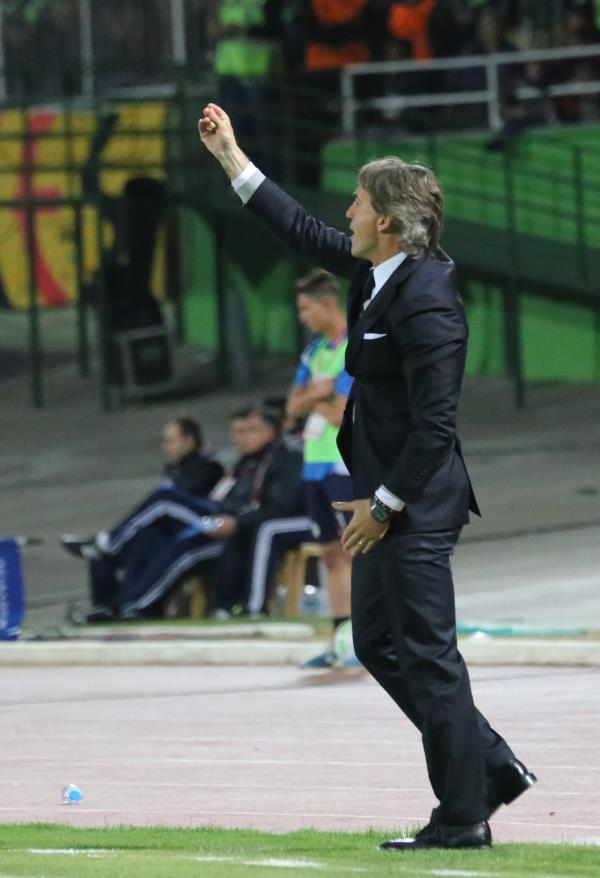 Mancini'den bir Ceyhun deiiklii bekliyorduk ama?