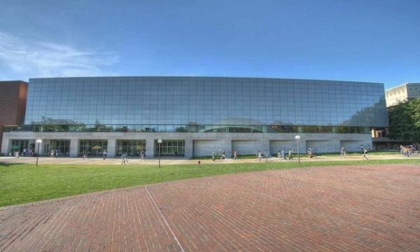 <p><b>6-Massachusetts Teknoloji Enstits</b></p>  nemli mezunlar, Donald Douglass, James McDonnell ve McDonnell Douglas Aircraft, Texas Instruments Cecil H Yeil ve Eastman Kodak George Eastman'dr.