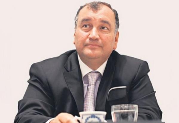 <p><b>TRK ADAMLARI HANG OKULLARDAN MEZUN?</b></p>  <p><b>Murat LKER</b></p>  Murat lker, niversite eitimini Boazii niversitesi dari Bilimler Fakltesi letme Blm'nde yapt.