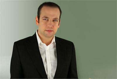 <p><b>Tolga Tatari (Markafoni kurucu orta)</b></p>  13 bin 882 takipi