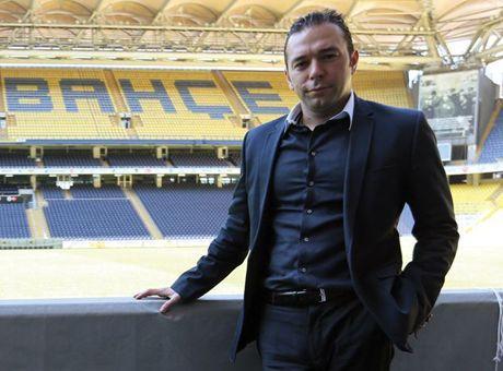 <p><b>sfendiyar Zlfikari (Zlfikarlar Holding Ynetim Kurulu Bakan)</b></p>  20 bin 391 takipi