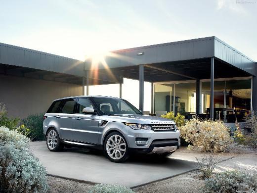 <p><b>Land Rover:</b></p< Range Rover Borusan Otomotiv, SUV dnyasnda adeta bir klt haline gelen Range Rover'u yeni imajyla ithal etmeye balad. 4x4 ara yln ilk eyreinde sata sunuldu. Yeni Range Rover, ayn zamanda u ana kadar retilen tamamen alminyum monokok gvde yapsna sahip ilk SUV olma zelliiyle bir ilke imza atyor. Bu sayede ara tam 420 kilogram hafiflemi. Land Rover'n mevcut sr artlarn analiz eden ve araziye gre en uygun sr ayarlarn otomatik olarak seen Terrain Response sisteminin yeni nesil versiyonu da yenilenen Range Rover'da yer alyor. Ayrca Executive Class koltuk paketi seeneiyle, arka koltuktaki yolcularn konforu 118 mm daha fazla diz mesafesi ile artrlm.