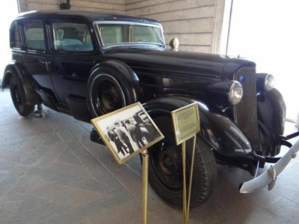 1934 model Lincoln Atatrk'n makam otomobiliydi...