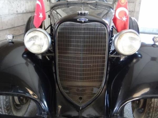 12 silindirli bir motoru var. Celal Bayar tarafndan da kullanlm.