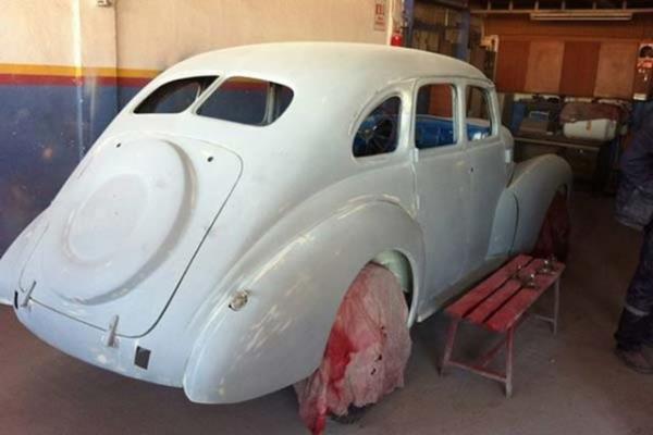 Aracn Almanya'da retilmesinden dolay orijinal paralarn bulmakta glk eken Sinan Gler, aylar boyunca yedek para temin etmek iin byk ura verdi.