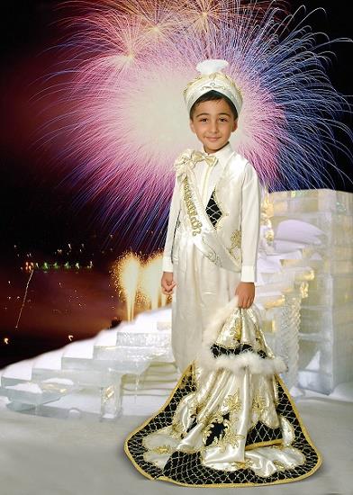 <p><b>Vitrinde, duvarda ocukluk fotoraflar eksik olmaz</b></p>  Snnet, mezuniyetler, nian, nikh, torunlar? Eyvah, eyvah