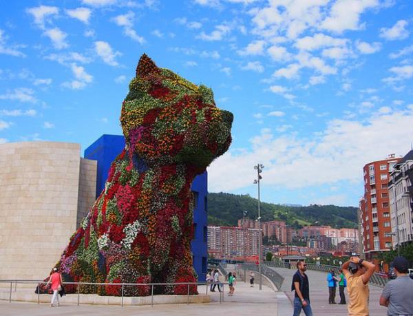 53. Jeff Koons Kpek Heykeli, Guggenheim Mzesi, Bilbao, spanya