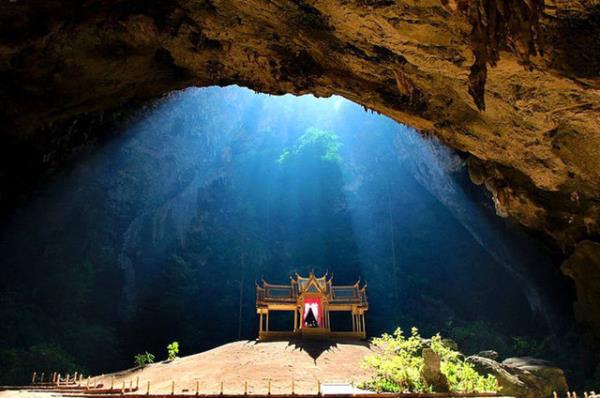 35. Phraya Nakhon Maaras, Sam Roi Yot Ulusal Park, Pranburi, Tayland