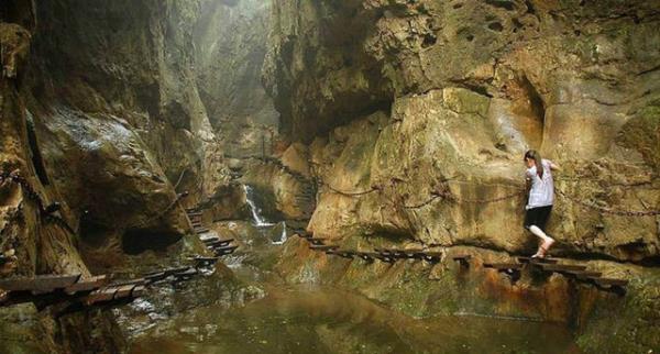 58. Taihang Da Bat Yakas, Shanxi, in