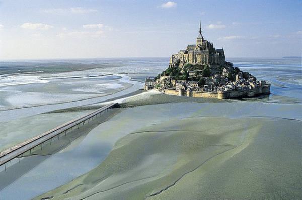 32. Le Mont-Saint-Michel, Fransa