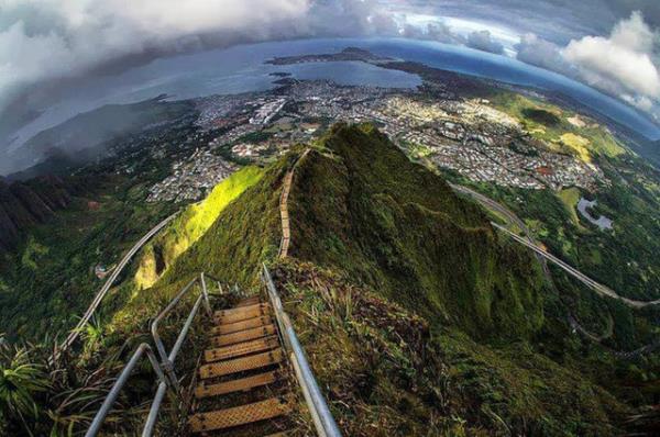 67. Ha&#699;ik&#363; Merdivenleri, O&#699;ahu, Hawaii, ABD