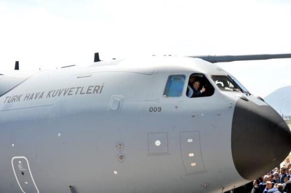 *26 asker ile birlikte 2 adet zrhl M113 ZPT arac ile 2 askeri paleti tama kapasitesine sahip.