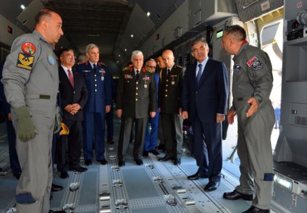 *Askeri birlikle birlikte 6 adet Land Rover ara tayabiliyor.