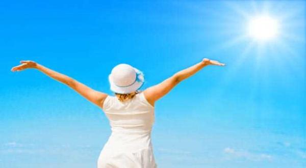 <p><b>SON SZ</b></p>  Hayat kalitesini derinden etkileyen inme kader deil. Eer gen yatan balayarak salkl bir hayat tarz benimsersek beynimizi ok ileri yalara kadar salkl olarak korumamz mmkn. Risk faktrleri ortaya kmsa, ge kalm saylmayz. Gereken dzeltmeleri yapp inme riskinin nemli lde azaltabiliriz.