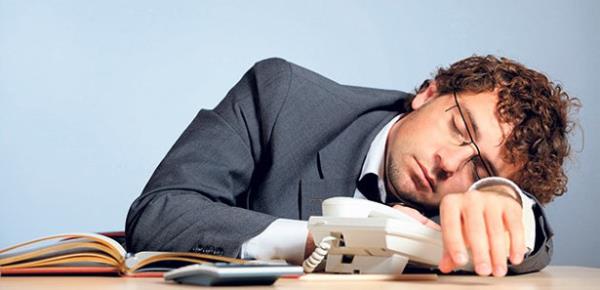 1998 ylnda, insann srt blgesindeki eklemler ile beynin uyku lobu arasnda iliki olduu kefedildi.