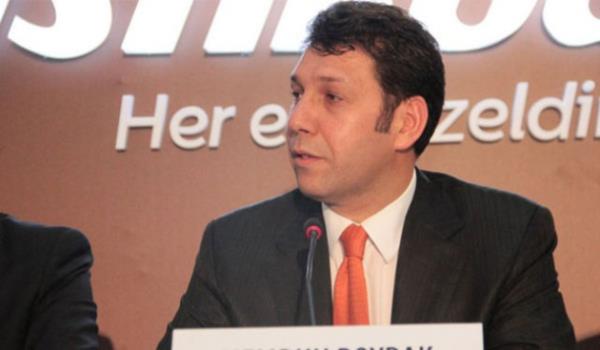 <p><b>Boydak Holding Ynetim Kurulu yesi ve CEO Memduh Boydak</b></p>  "Soma'da hayatn kaybenden iilerimize Allahtan rahmet Ailelerine basal ve sabr, yarallara acil ifalar dileriz."