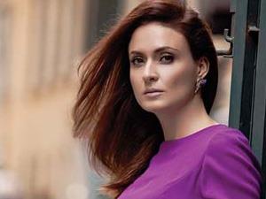 <p><b>Ceyda Dvenci</b></p>  Bugn heryer karanlk... Gne yok... Tadm yok... Glesim yok... Kac yuva snd... Ka ocuk babasz... Ka kadn ba bo kald...bugn...