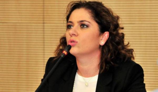 <p><b>NG Hotels & Resorts cra Kurulu Bakan Hediye Gral Gr</b></p>  "Bu yangn yerin altnda deil tm Trkiye'nin yreinin orta yerinde. Syleyecek sz bulamyor insan."