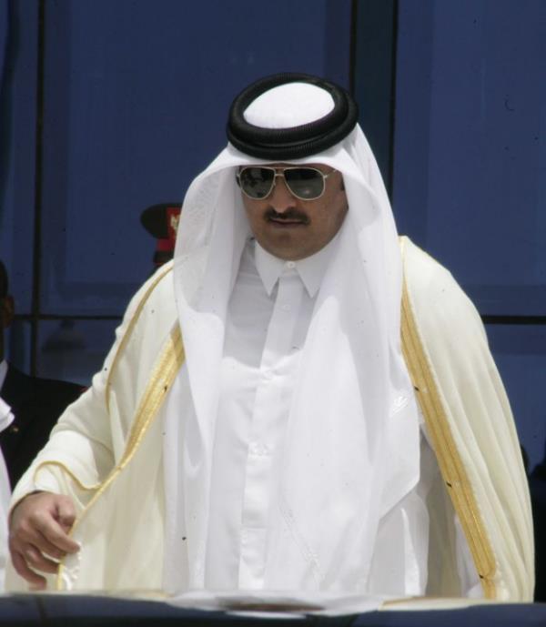 ARAP DNYASI: Katar Emiri eyh Temim bin Hamad Al Sani, Kuveyt Emiri eyh Sabah el-Ahmed el-Cabir es-Sabah ve Bahreyn Kral Hamad bin sa Al Halife de Gl ve Erdoan'a taziyelerini iletti.