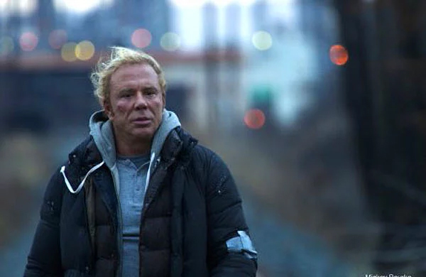 <p><b>7. The Wrestler (ampiyon) 2008</b></p>  Rotten Tomatoes: %98    <p>IMDB Puan : 8.0</p>