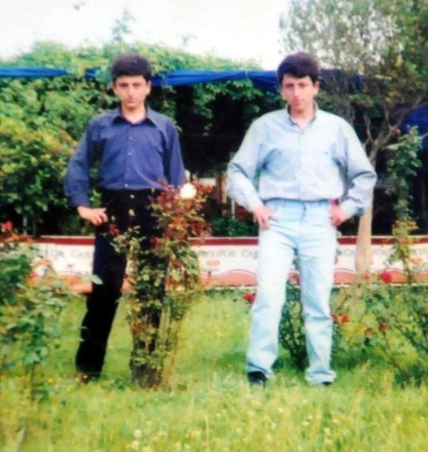 kiz kardeler smail ve Sleyman ata