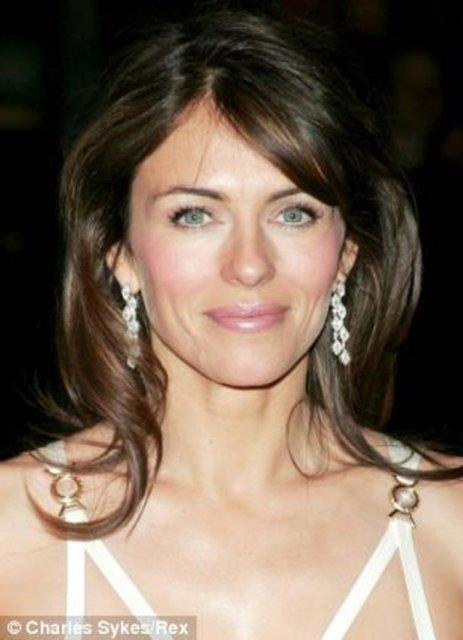 Liz Hurley 2004