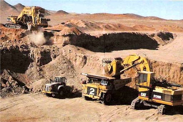 <p><b>Mozambik</b></p>  Yerli madenciler ylda ortalama 45 bin dolar, yabanc madencilerse ylda ortalama 116 bin dolarn zerinde kazanyor.