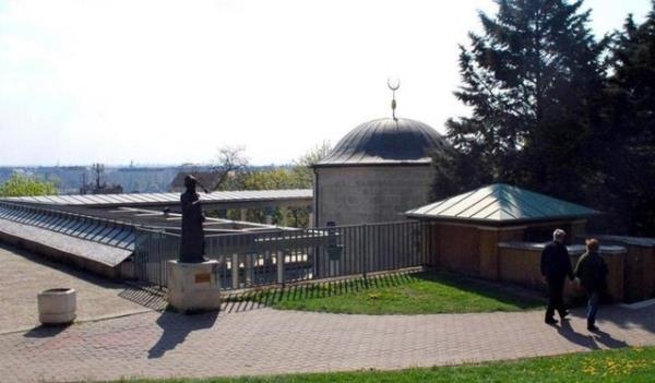 Macaristan / G�l Baba'ya ait t�rbe