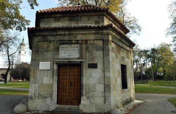 S�rbistan / Silahdar Damat Ali Pa�a T�rbesi