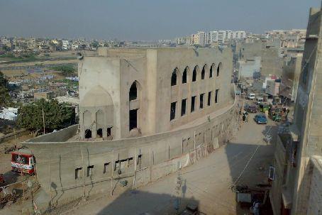 Pakistan d�nya camii mimarisinde �rnek te�kil edebilecek bir �ok Camii'ye ev sahipli�i yapmaktad�r.