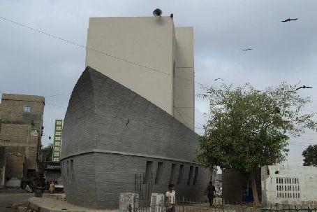 Pakistan d�nya camii mimarisinde �rnek te�kil edebilecek bir �ok Camii'ye ev sahipli�i yapmaktad�r.