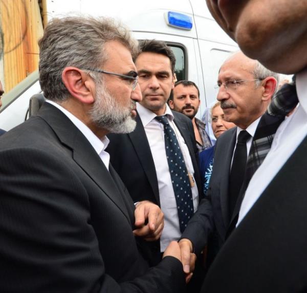 <p><b>BABAKANLIK'TA REND</b></p>    BAKAN Yldz'n Soma'daki olaydan Babakan Recep Tayyip Erdoan'n yannda toplant halindeyken bilgi sahibi olduu renildi.