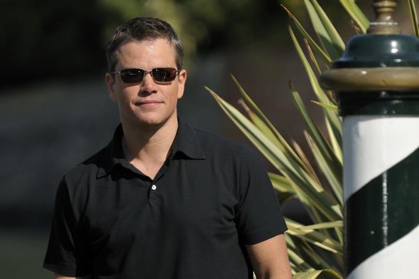 Matt Damon ilk anda ok yakkl grnmeyebilir. ama biraz dikkatli baknca yz hatlarnn muntazaml ve uyumu gzden kamyor.