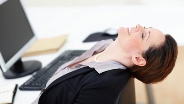 Modern an hastal olarak bilinen ve byk kentlerde yaayanlarda daha sk grlen ikoliklik hastalnn k noktas olarak gelecek kaygs gsteriliyor.