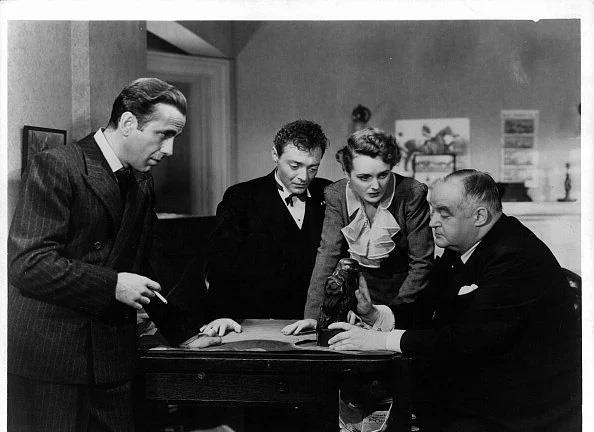 <p><b>21- The Maltese Falcon (1941)</b></p>  nk siz de sizin iin her eyi yapacak bir arkada istersiniz.