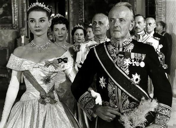 <p><b>29- Roman Holiday (1953)</b></p>  Hayata ara vermeniz gerekebildiini grmek iin