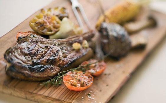 �i� besinler ile pi�mi� yiyecekler birbirine temas etmeyecek �ekilde �zerleri kapal� olarak muhafaza edilmelidir.